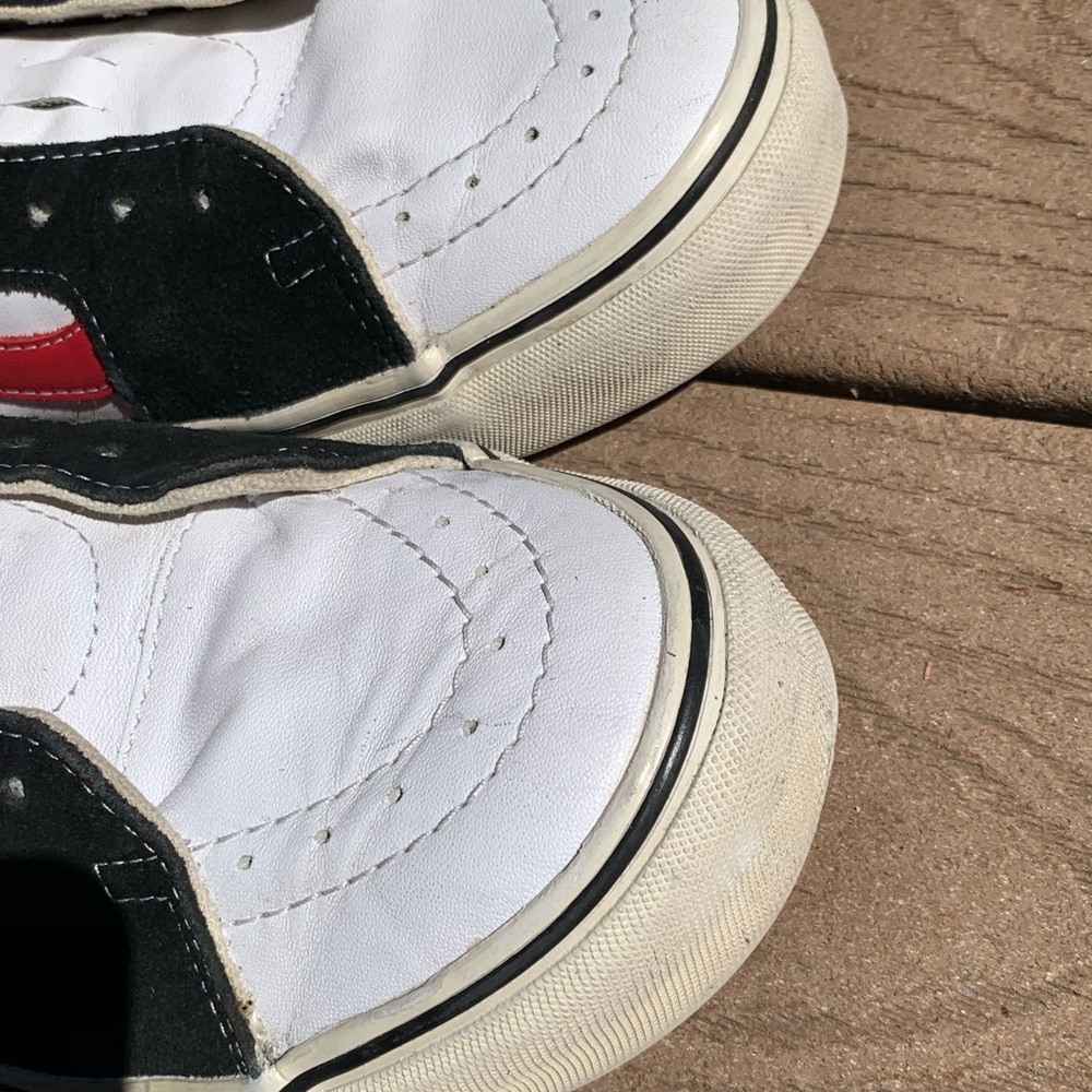 Vans Men's Black and Red Sneakers - Picture 4 of 5
